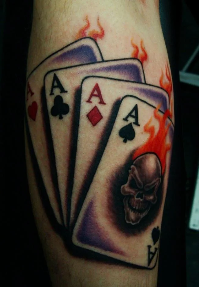 Colección de los mejores diseños de tatuajes: ¿qué dice la baraja de 52 cartas?