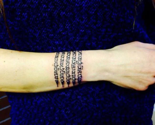 Colección de patrones de tatuajes de amuletos tailandeses que la mayoría de la gente elige tatuar
