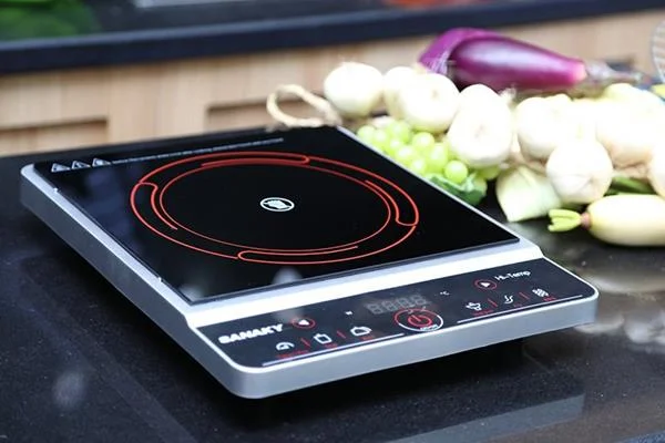 Dovrebbe comprare la cucina o la stufa a infrarossi è meglio per la famiglia