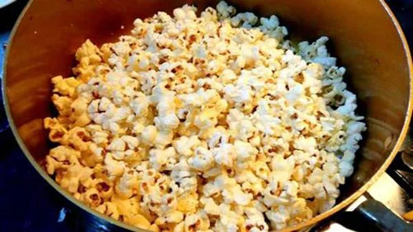 5 pratos feitos de panela de arroz que você talvez não conheça