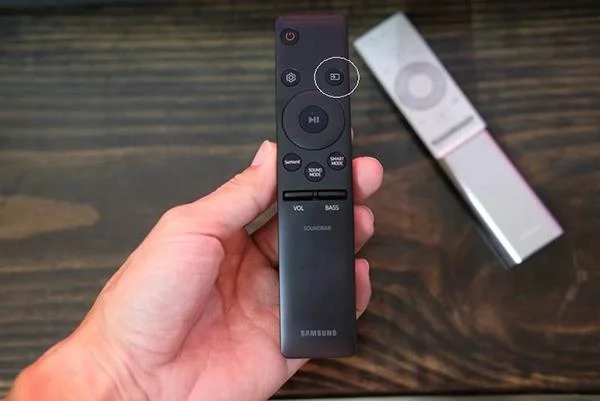 Como conectar a barra de som Samsung à Smart TV através do TV Sound Connect?