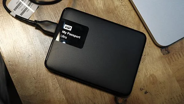 Etapas simples para conectar um disco rígido à TV Etapas simples para conectar um disco rígido à TV