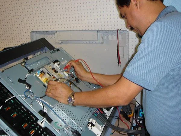 Istruzioni su come affrontare quando la TV appare punti morti, punti sfocati