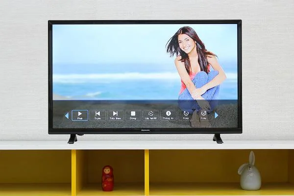 Come ripristinare le impostazioni di fabbrica e ripristinare le informazioni sui modelli di TV Skyworth