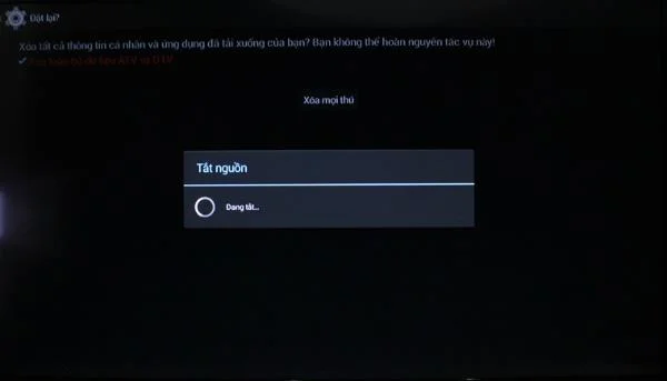 Come ripristinare le impostazioni di fabbrica e ripristinare le informazioni sui modelli di TV Skyworth