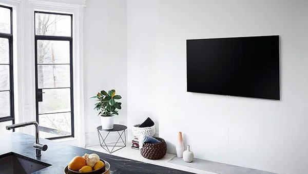SamsungTVのQLEDにある「Q」の文字の意味について学ぶ