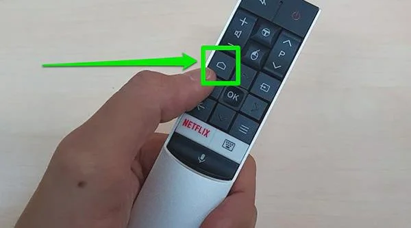 Como emitir som na TV TCL?
