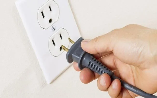 Deve desligar a geladeira quando parar de usar por um tempo?