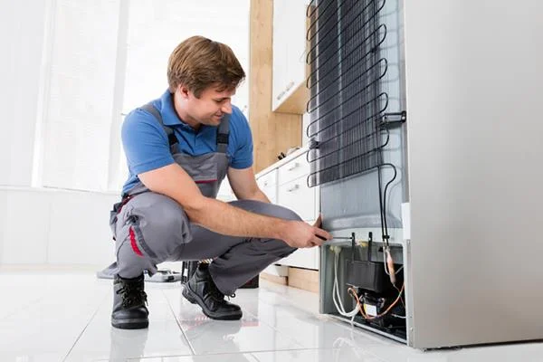 Mengapa tidak boleh meletakkan makanan panas di dalam peti sejuk?