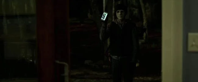 Hush movie review - deadly silence (2016)