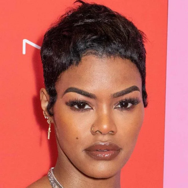 Potongan rambut yang sangat pendek: 150 gambar dan idea