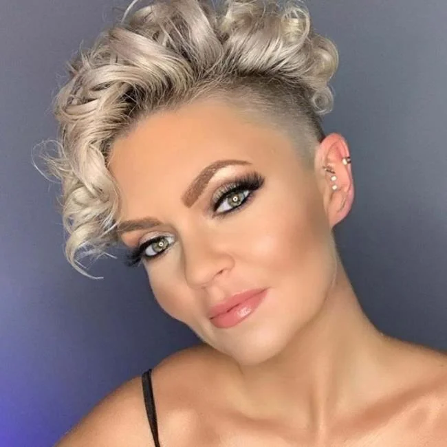 Potongan rambut yang sangat pendek: 150 gambar dan idea