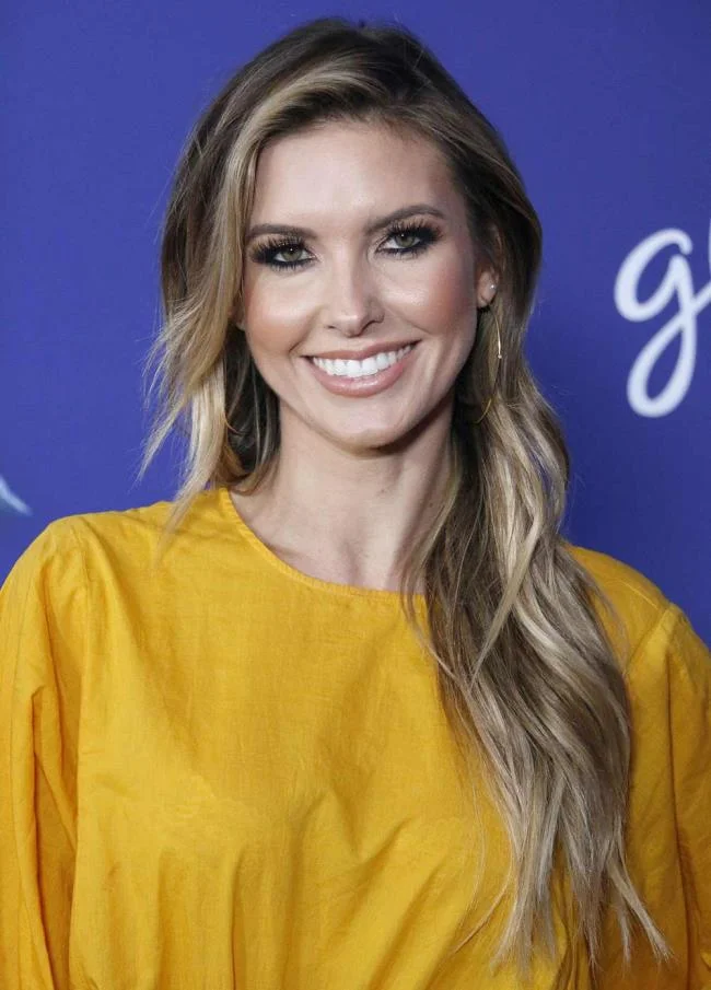 Potongan rambut pendek, sederhana dan panjang 2020: trend dalam 180 gambar