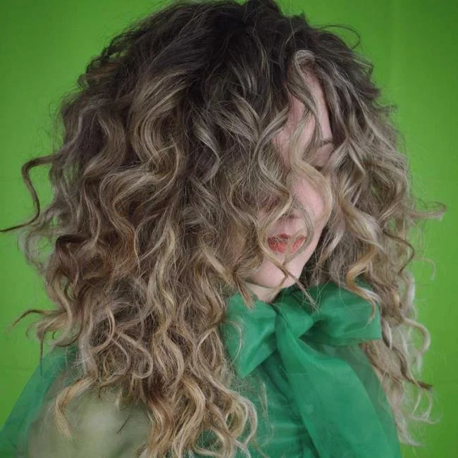 Potongan rambut pendek, sederhana dan panjang 2020: trend dalam 180 gambar