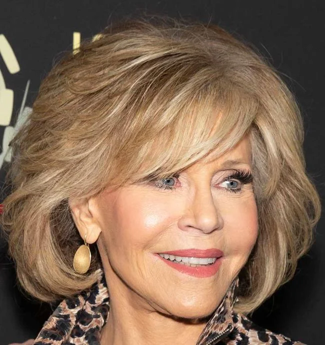 Potongan rambut pendek, sederhana dan panjang 2020: trend dalam 180 gambar