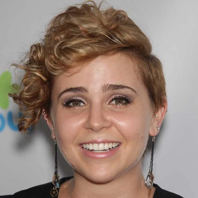 Potongan rambut pendek paling indah yang pernah ada: 100 gambar