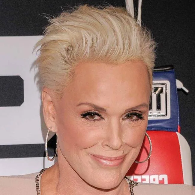 Potongan rambut pendek paling indah yang pernah ada: 100 gambar