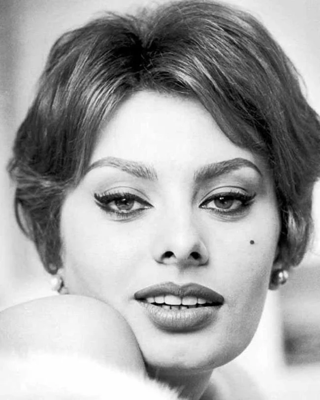 Potongan rambut pendek paling indah yang pernah ada: 100 gambar