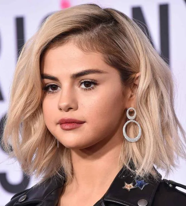 Bergelombang bob: bagaimana melakukannya dan 100 foto untuk memberi inspirasi kepada anda