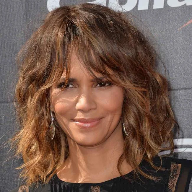 Bergelombang bob: bagaimana melakukannya dan 100 foto untuk memberi inspirasi kepada anda