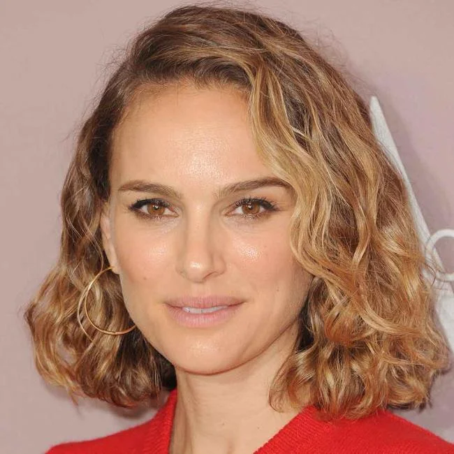 Bergelombang bob: bagaimana melakukannya dan 100 foto untuk memberi inspirasi kepada anda