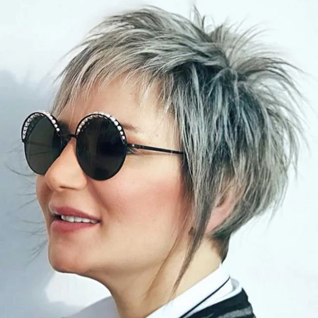 50以上および60以上のヘアカット：100の画像とアイデア