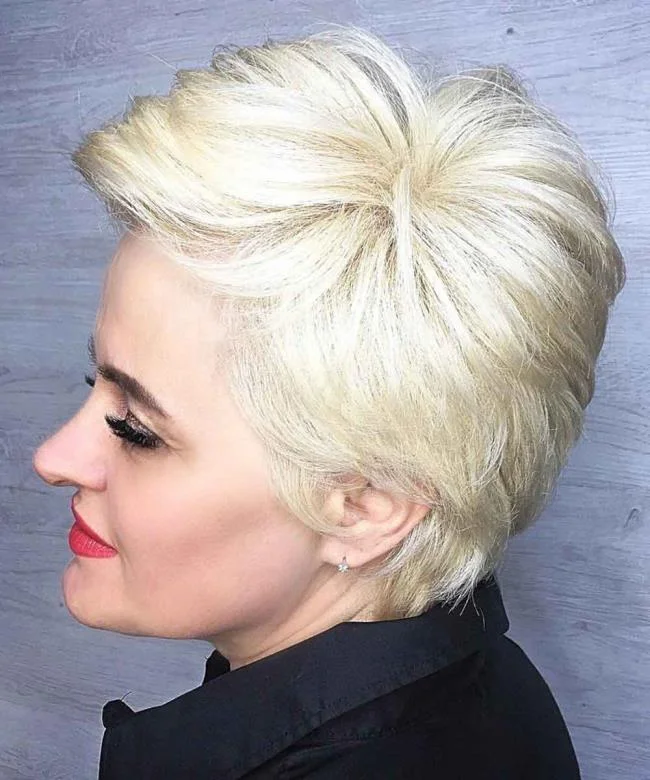50以上および60以上のヘアカット：100の画像とアイデア