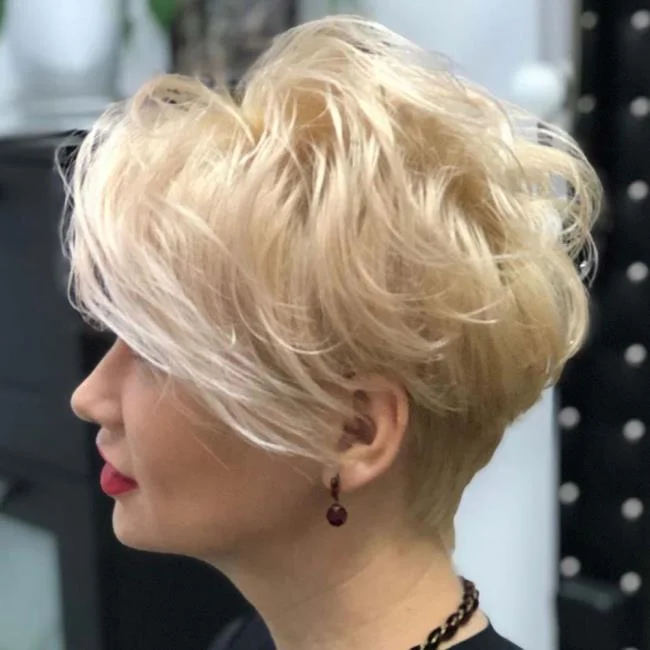 50以上および60以上のヘアカット：100の画像とアイデア