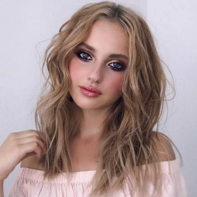 Potongan rambut sederhana Musim panas 2020: trend dalam 160 gambar