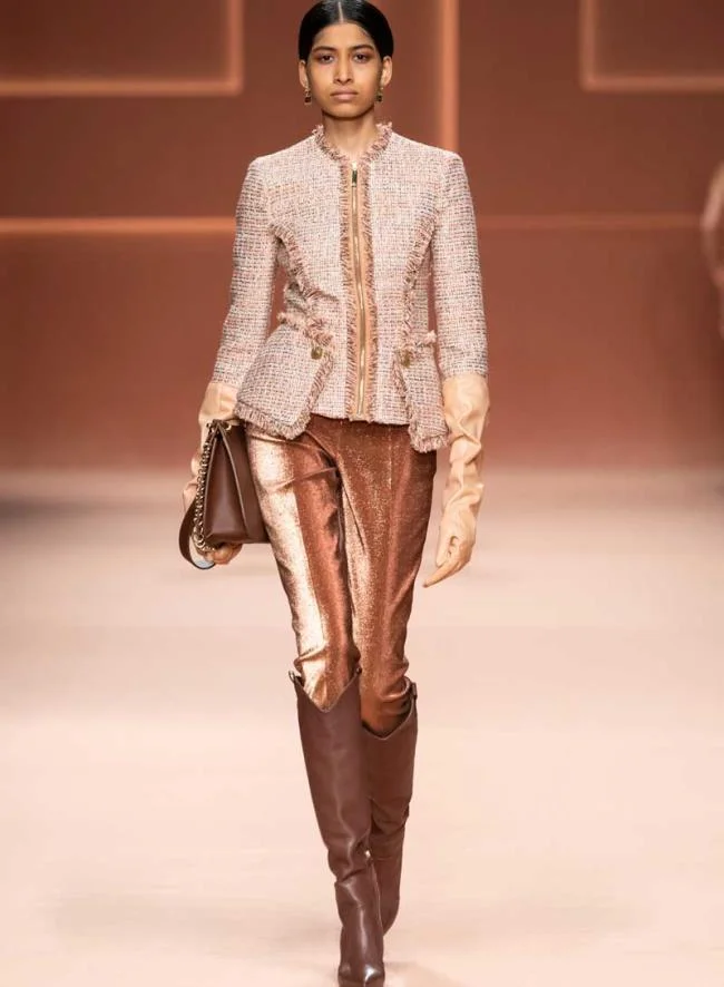 Elisabetta Franchi ฤดูใบไม้ร่วงฤดูหนาว 2020 2021: แคตตาล็อกทั้งหมด