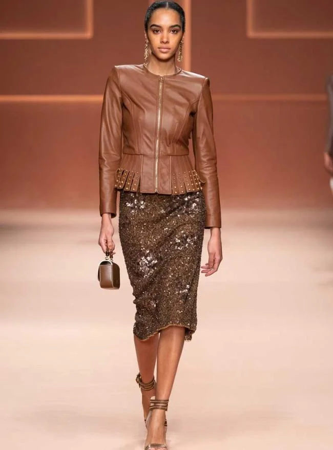 Elisabetta Franchi ฤดูใบไม้ร่วงฤดูหนาว 2020 2021: แคตตาล็อกทั้งหมด