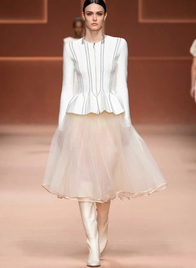 Elisabetta Franchi ฤดูใบไม้ร่วงฤดูหนาว 2020 2021: แคตตาล็อกทั้งหมด