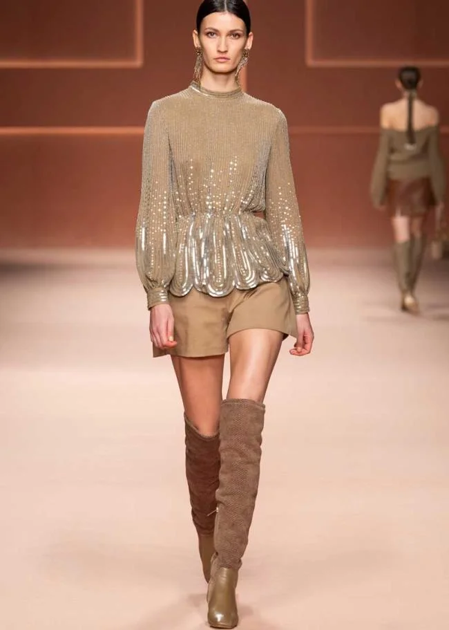 Elisabetta Franchi ฤดูใบไม้ร่วงฤดูหนาว 2020 2021: แคตตาล็อกทั้งหมด
