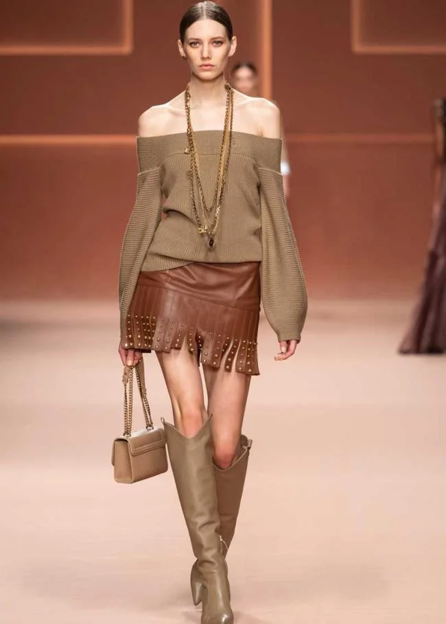Elisabetta Franchi ฤดูใบไม้ร่วงฤดูหนาว 2020 2021: แคตตาล็อกทั้งหมด