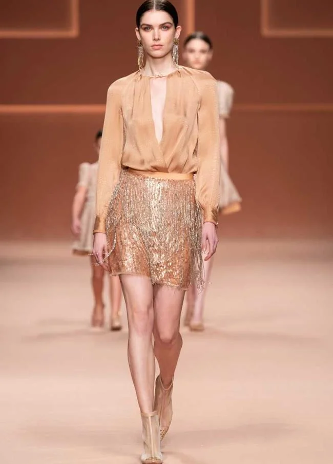 Elisabetta Franchi ฤดูใบไม้ร่วงฤดูหนาว 2020 2021: แคตตาล็อกทั้งหมด