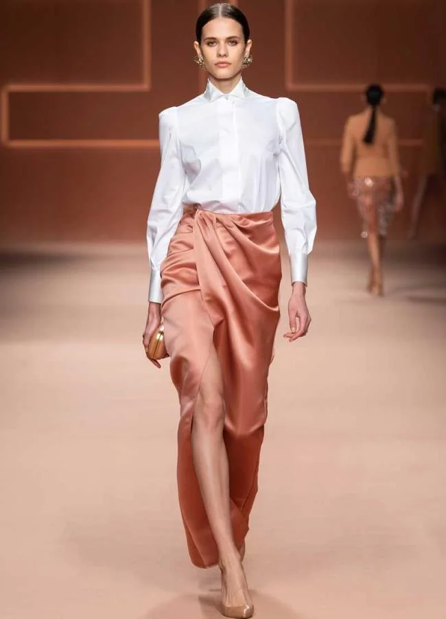 Elisabetta Franchi ฤดูใบไม้ร่วงฤดูหนาว 2020 2021: แคตตาล็อกทั้งหมด