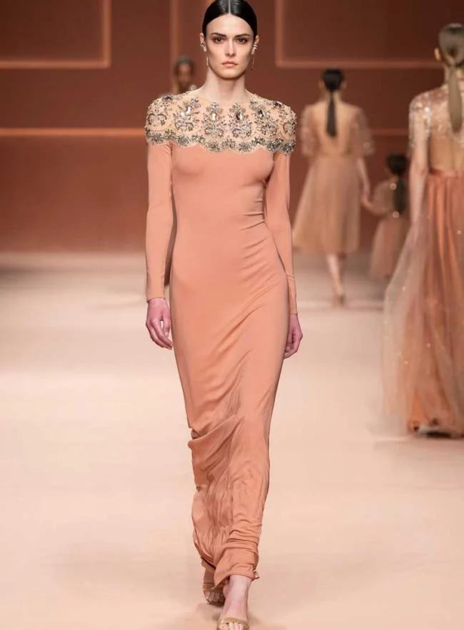 Elisabetta Franchi ฤดูใบไม้ร่วงฤดูหนาว 2020 2021: แคตตาล็อกทั้งหมด