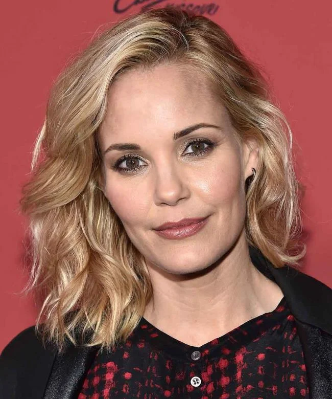 Potongan Lob atau Long Bob: bagaimana ia dilakukan dan siapa yang baik untuknya