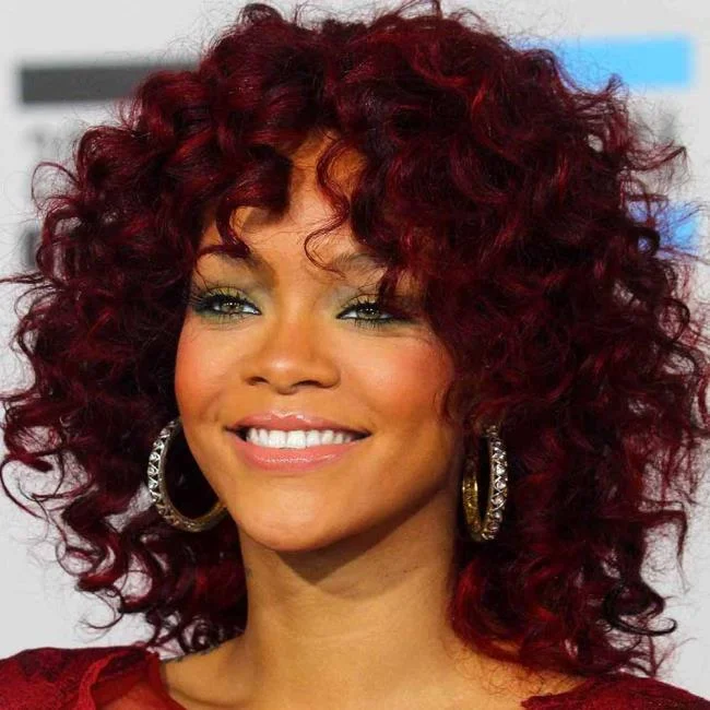 Potongan Lob atau Long Bob: bagaimana ia dilakukan dan siapa yang baik untuknya