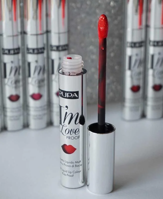 Pupa I'm Loveproof Liquid Lipsticks: บทวิจารณ์และภาพถ่าย