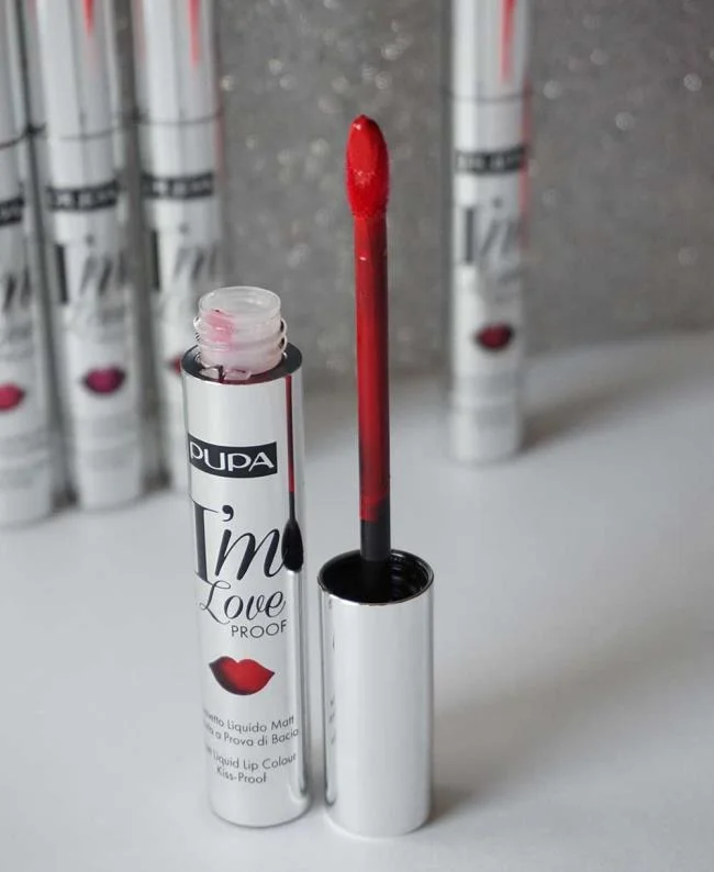 Pupa I'm Loveproof Liquid Lipsticks: บทวิจารณ์และภาพถ่าย