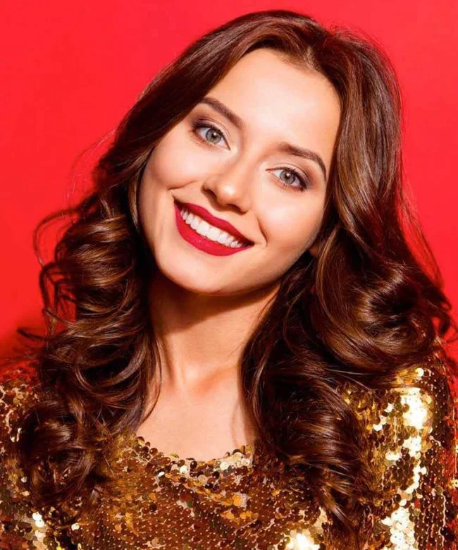 Coiffures pour les fêtes de Noël et du Nouvel An: les plus belles!