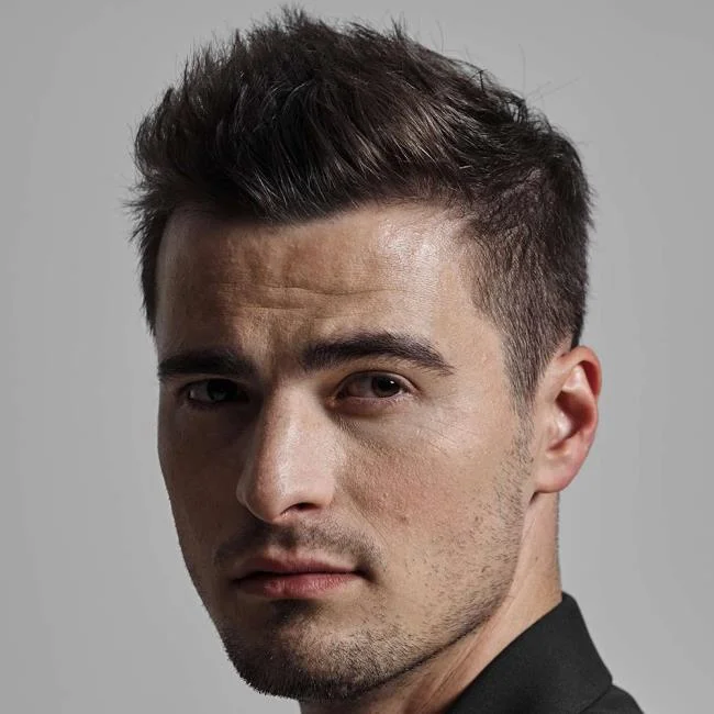 Potongan rambut lelaki musim sejuk 2020: semua trend