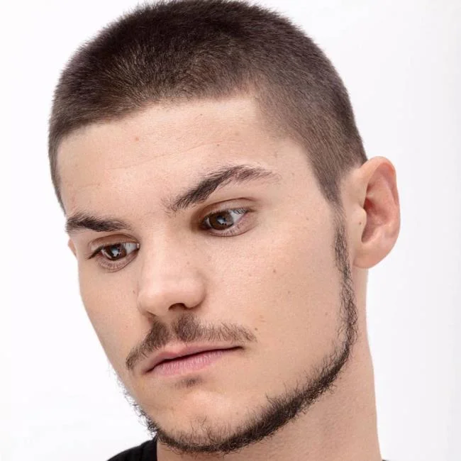 Potongan rambut lelaki musim sejuk 2020: semua trend