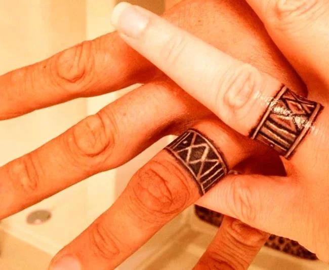 Tatu pasangan: 200 gambar dan idea yang indah