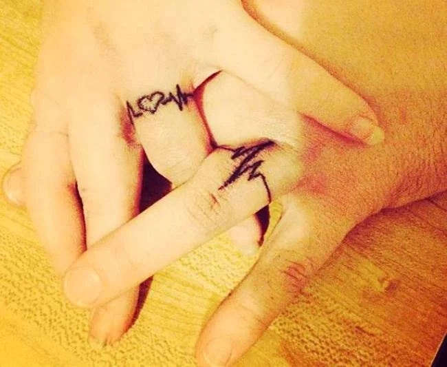 Tatu pasangan: 200 gambar dan idea yang indah