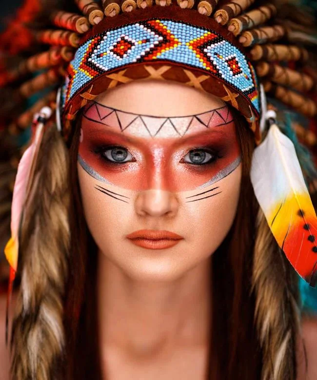 แต่งหน้างานรื่นเริง: ภาพถ่ายและไอเดียสวย ๆ 100 ภาพ