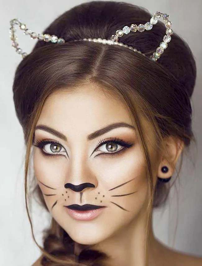 แต่งหน้างานรื่นเริง: ภาพถ่ายและไอเดียสวย ๆ 100 ภาพ