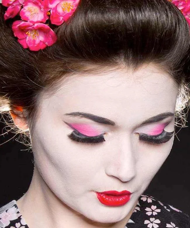แต่งหน้างานรื่นเริง: ภาพถ่ายและไอเดียสวย ๆ 100 ภาพ