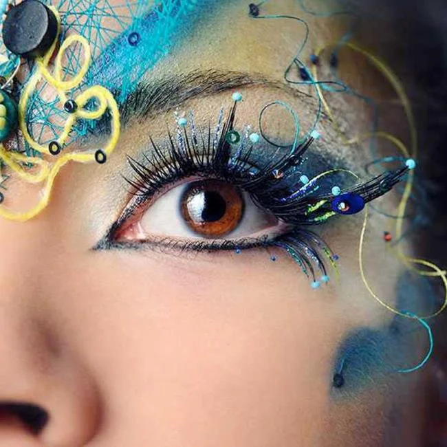 แต่งหน้างานรื่นเริง: ภาพถ่ายและไอเดียสวย ๆ 100 ภาพ